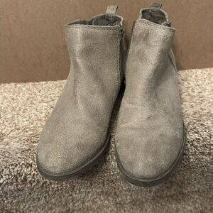 Taupe boots